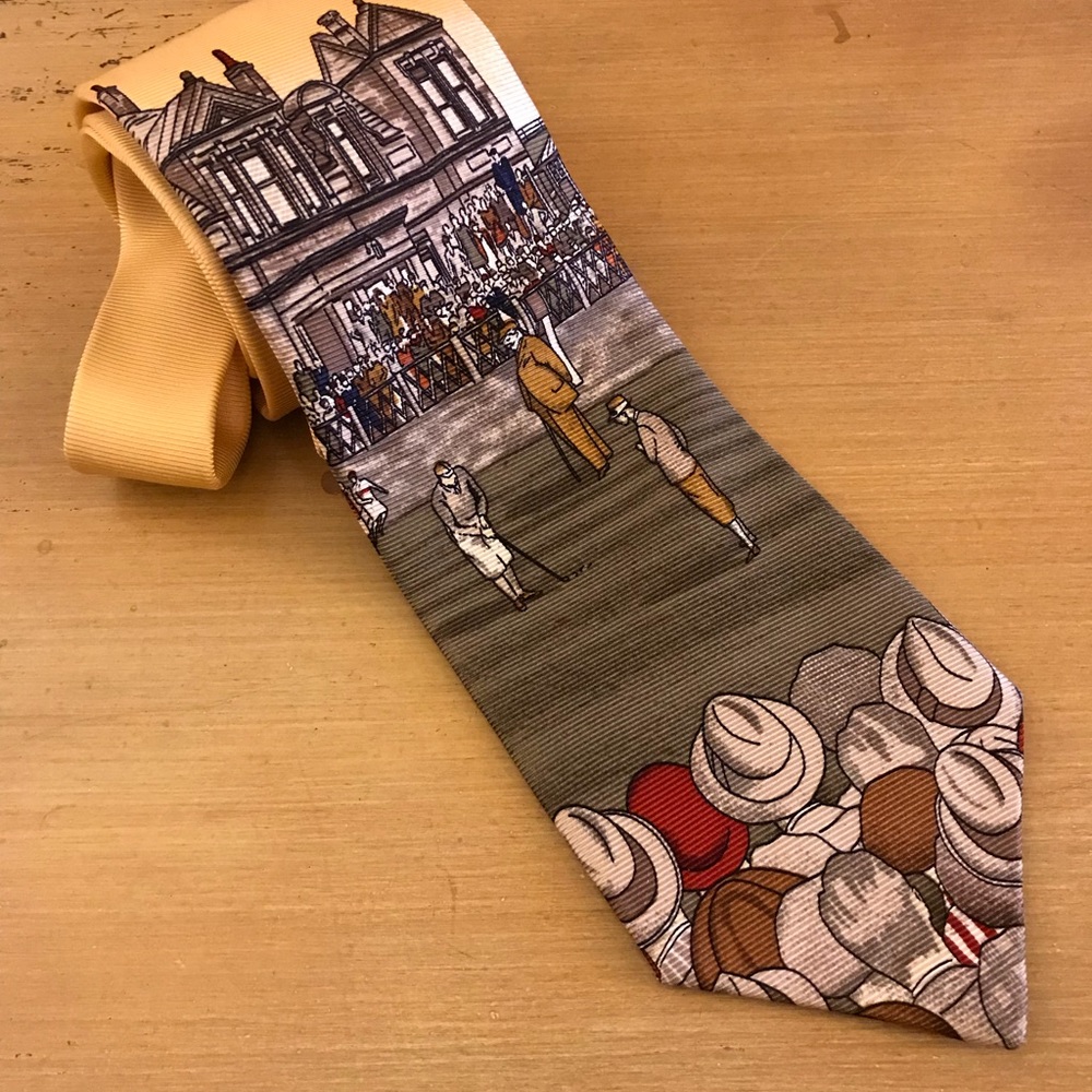 Brooks Brothers 100% Silk Yellow Golf Print Tie